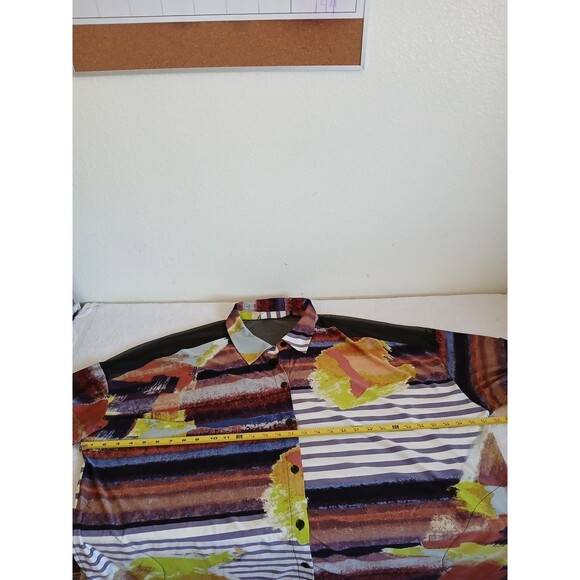 Attitudes by Renee Como Jersey Mesh Shoulder Top Plus Size 3X Printed Tee Shirt - Picture 13 of 16